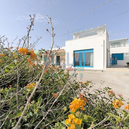 Appartement Bilocale Blue House Fronte Mare, A Posto Rosso à Capilungo Extérieur photo