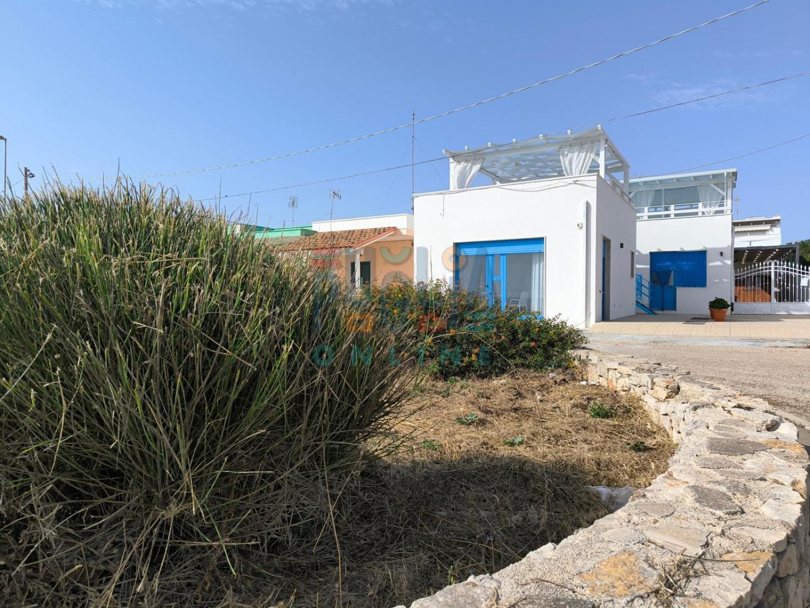 Appartement Bilocale Blue House Fronte Mare, A Posto Rosso à Capilungo Extérieur photo